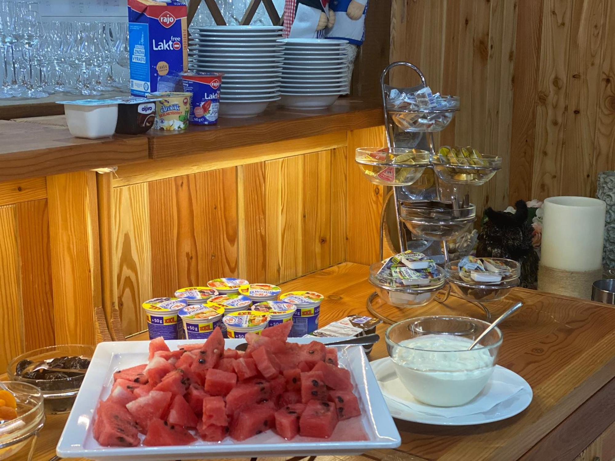 Wellness Penzion Zora Family Tatranská Lomnica Buitenkant foto