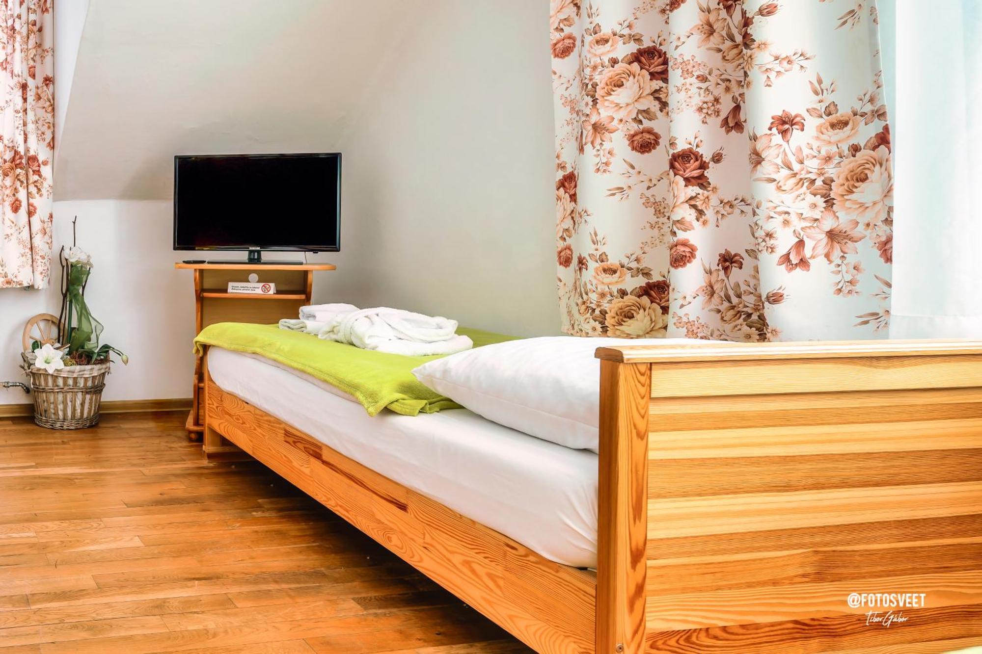 Wellness Penzion Zora Family Tatranská Lomnica Buitenkant foto